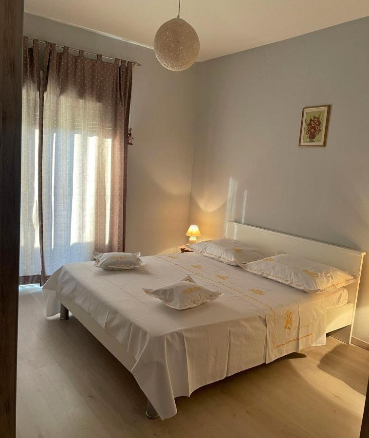 Sun Side Apartman Kaštela Kültér fotó